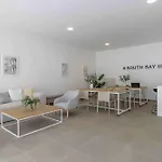 Daire Don Leo Charming 3 Bedroom In Close To The Sea *